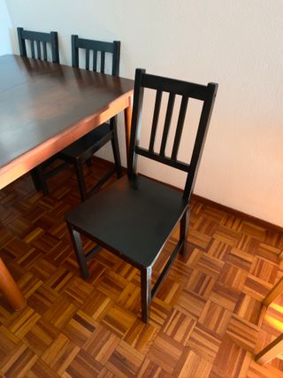 Mesa y 4 sillas madera IKEA