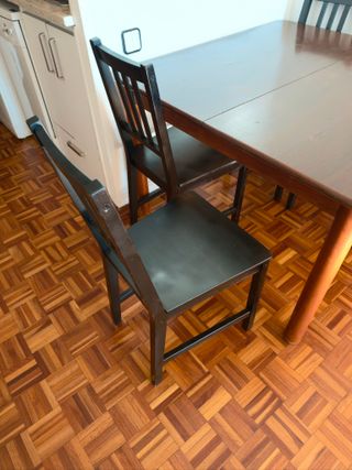 Mesa y 4 sillas madera IKEA