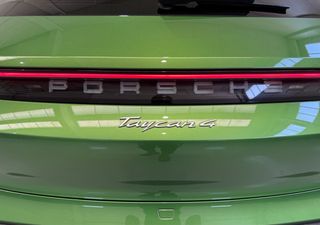 Porsche Taycan 4 Cross Turismo 2023