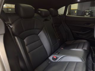 Porsche Taycan 4 Cross Turismo 2023