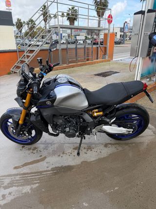 Yamaha MT-09 SP A2 Negra/Dorada