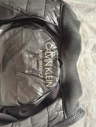 Chaqueta Calvin Klein Negra y Gris