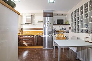 Casa en venta en Lucena