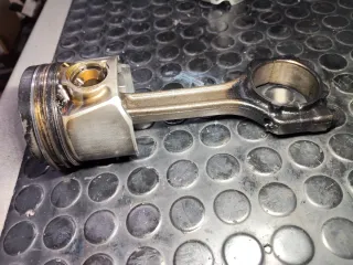 Biela y pistón Fiat 1.3 JTD