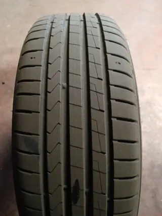 Neumático 205/60-16