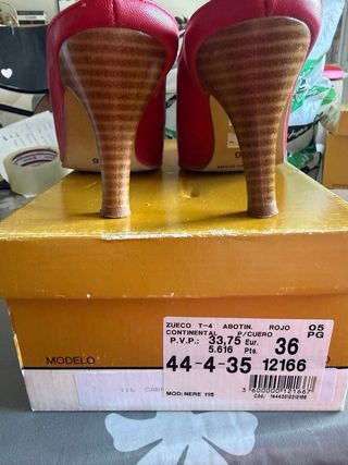 Zapato abierto abotinado rojo Marina