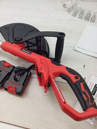 Desbrozadora eléctrica cortacésped con dos Bateria