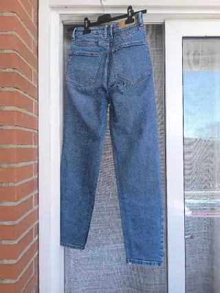 Pantalón vaquero Stradivarius mujer T.34