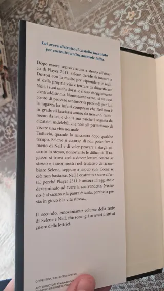 A dangerous game. Kiss me like you love me. Edi...