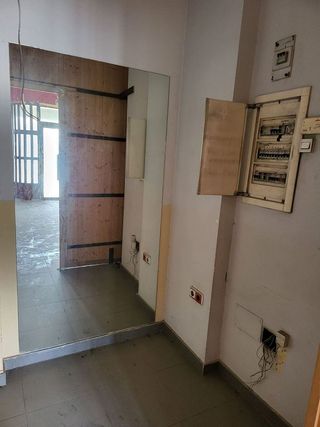 Local comercial en venta en Renfe - Bulevar 1º y 2º Fase en Jaén