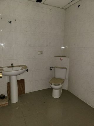 Local comercial en venta en Renfe - Bulevar 1º y 2º Fase en Jaén