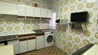 Piso en venta en Portillejo - Valdegastea en Logroño