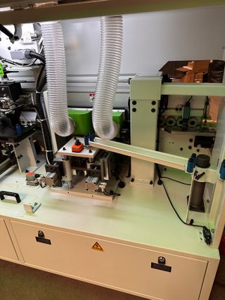 Canteadora SACCHIMACHINERY para tableros