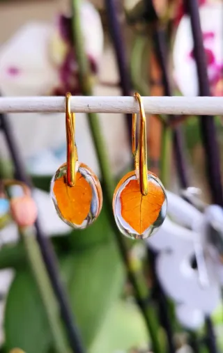 Pendientes con hoja natural dorados