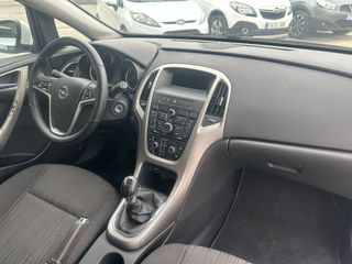 Opel Astra 1.4 TURBO DE ÚNICO PROPIETARIO AÑO 2012