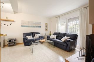 Casa adosada en venta en Cobeña