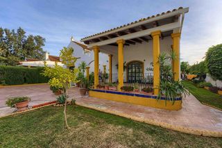 Chalet en venta en Espartinas