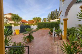 Chalet en venta en Espartinas