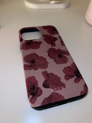 Funda Burga iPhone 13 Pro Max Flores Rojas