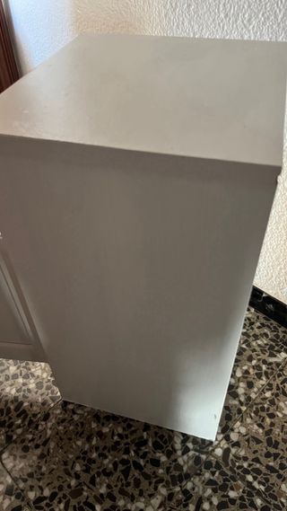 Mesita de noche beige/gris de madera