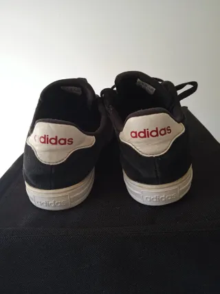 Zapatillas Adidas Negras/Granate Talla 43.5