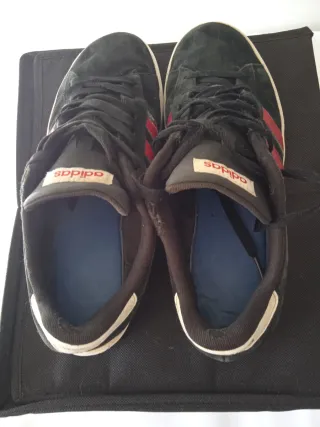 Zapatillas Adidas Negras/Granate Talla 43.5