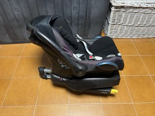 Maxi-Cosi con base Easyfix (isofix)