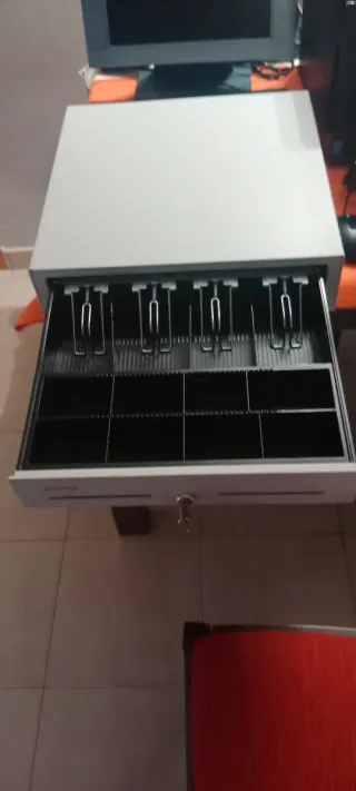 Ordenador Completo con Monitor y Accesorios