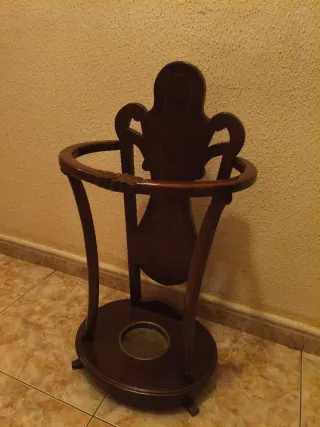 Paragüero de madera