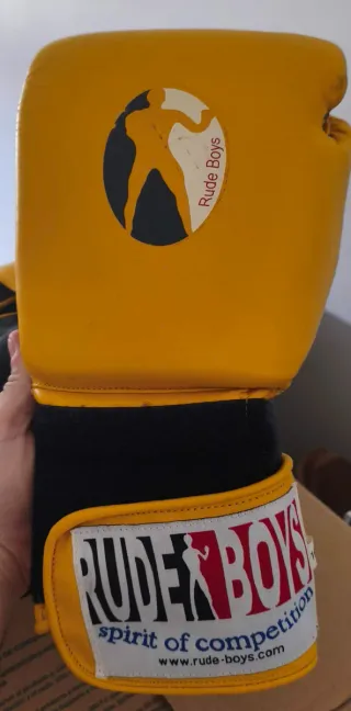 Guantes de Boxeo Rude Boys + Secador