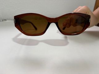 Gafas de sol marrones