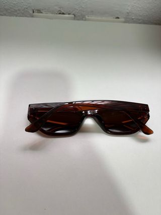 Gafas de sol marrones