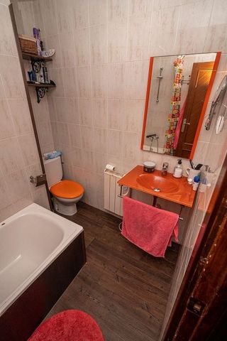 Piso en venta en Linares