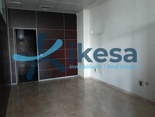 Local comercial en venta en Arco Norte - Avda. España en Dos Hermanas