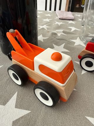 Coches de madera IKEA