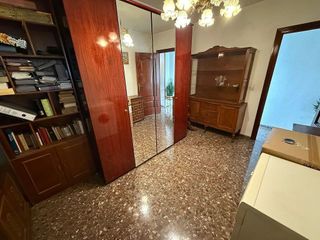 Piso en venta en Linares