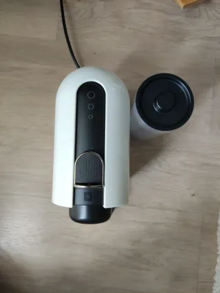 Cafetera Nespresso Krups Blanca