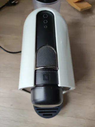 Cafetera Nespresso Krups Blanca