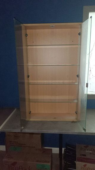 Vitrina expositora madera y cristal