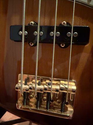 Bajo Fender 75 Aniversario, EE.UU,Edición Limitada