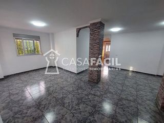 Chalet en alquiler en Picassent