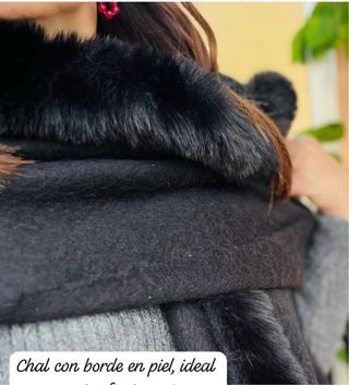 Chal negro con borde de piel