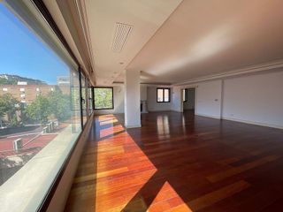 Dúplex en alquiler en Nueva España en Madrid