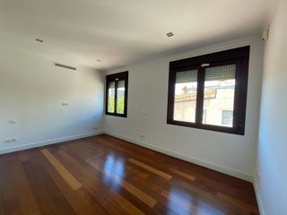 Dúplex en alquiler en Nueva España en Madrid