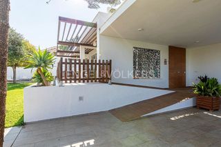 Chalet en venta en Santa Eufemia en Tomares