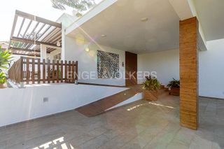 Chalet en venta en Santa Eufemia en Tomares