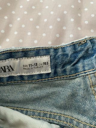 Jeans niña anchos con pedrería