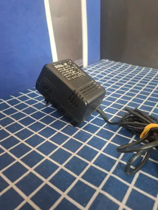 MEGADRIVE 1 ORIGINAL CARGADOR ENCHUFE