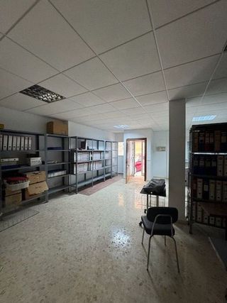 Local comercial en venta en Gamarra - La Trinidad en Málaga