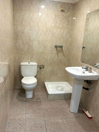 Local comercial en venta en El Mercado en Manises